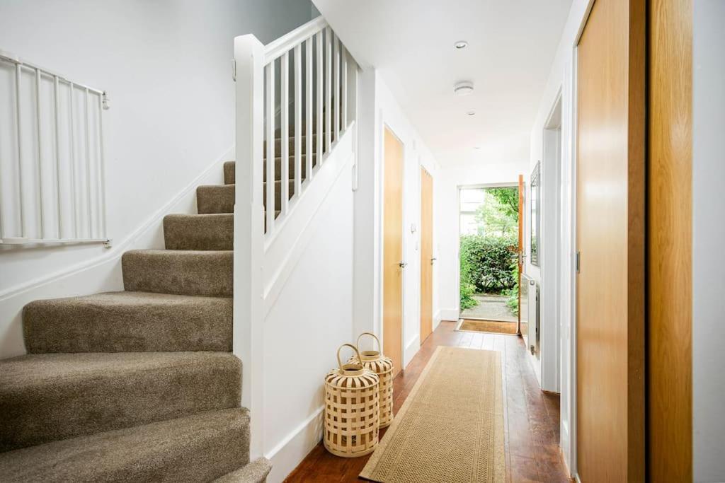 Roseberry Cottage - Lower Mill Estate Somerford Keynes ภายนอก รูปภาพ